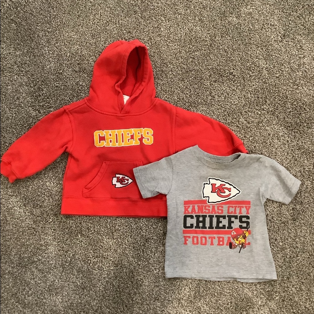 KC Chiefs sweatshirt and tshirt